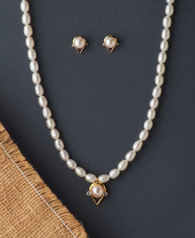 Trendy Real Pearl Necklace Set