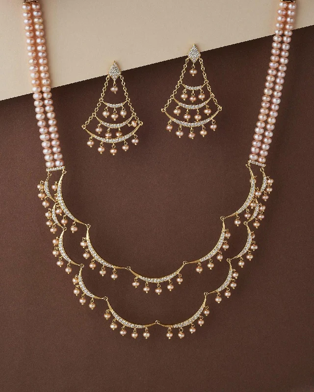 Trendy Vintage Pearl Necklace Set