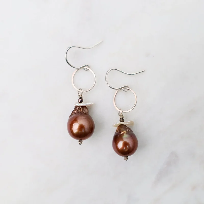 Fashionable Crystal Earrings For Bold Statements-Copper Pearl Earrings