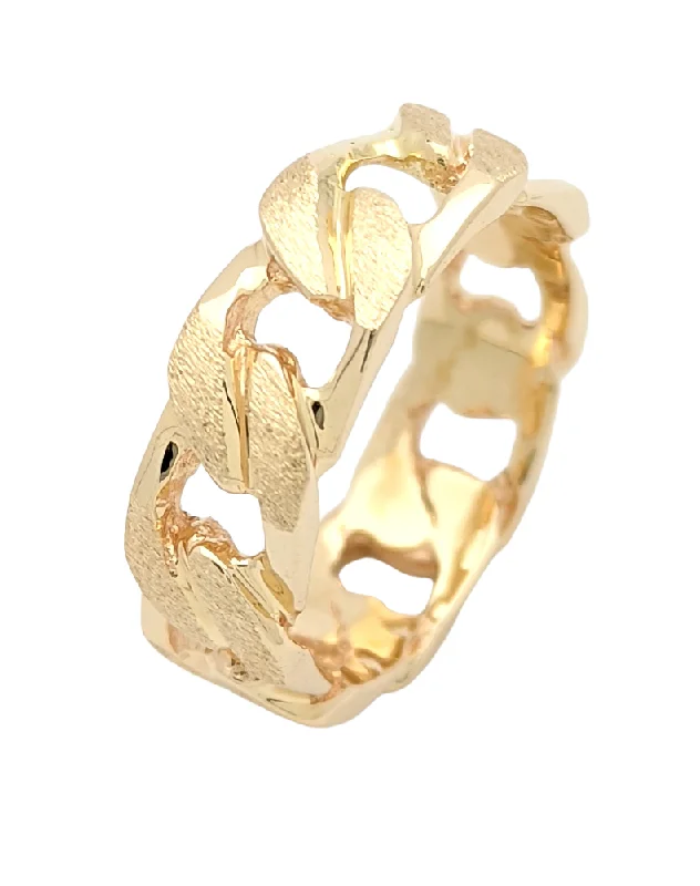 Gorgeous Gemstone Rings For Statement Fashion-14K Yellow Gold Curb Link Style Band Ring Size 8