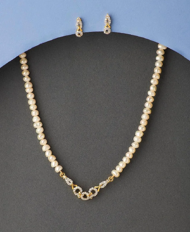 Trendy Stone Studded Pearl Necklace Set