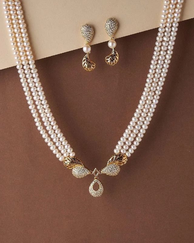 Vintage Stone Studded Pearl Necklace Set