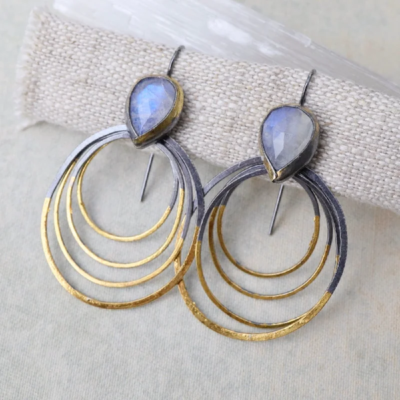 Trendy Beaded Earrings For Casual Looks-Rainbow Moonstone Medium Ripple Rim Earrings