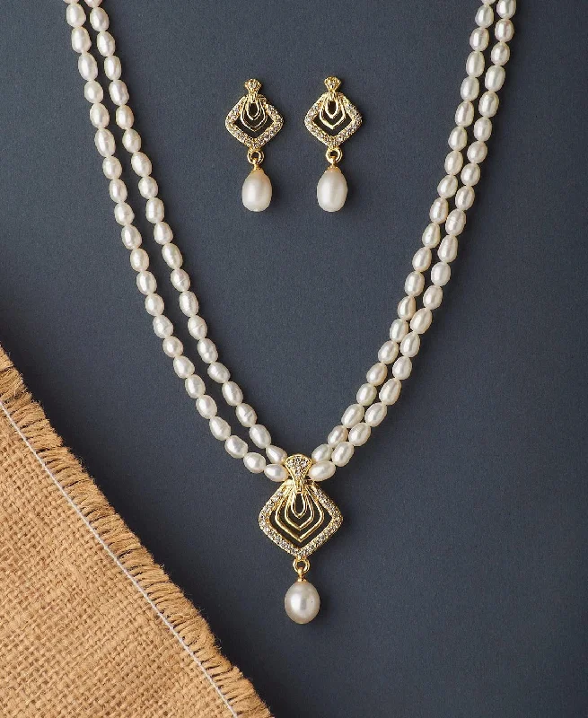 Trendy Stone Studded Pearl Necklace Set