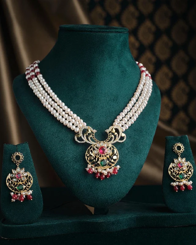 The Rajeshwari Pearl Necklace Set