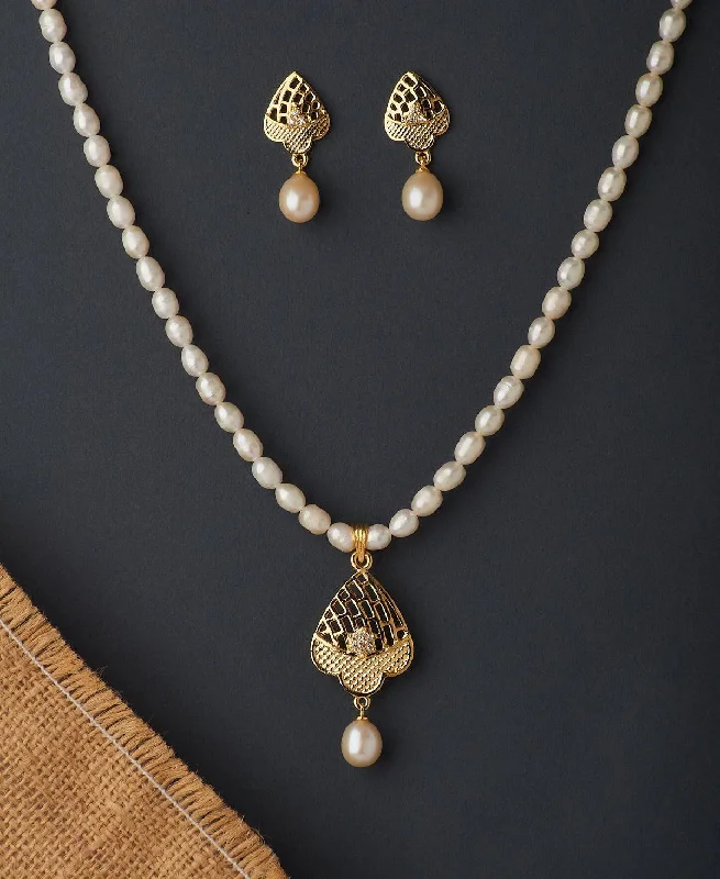 Trendy Real Pearl Necklace Set