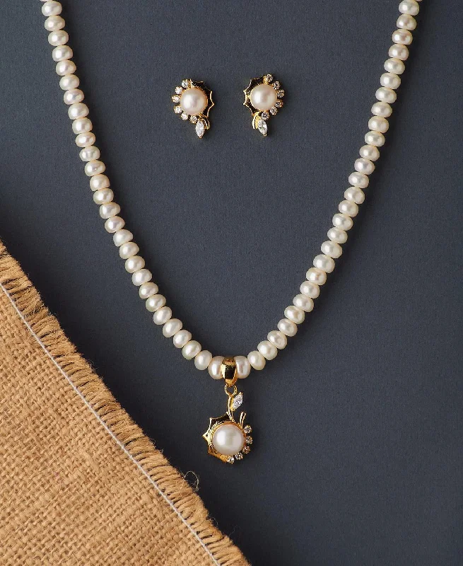 Trendy Real Pearl Necklace Set