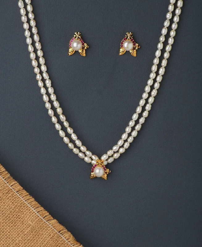 Trendy Stone Studded Pearl Necklace Set