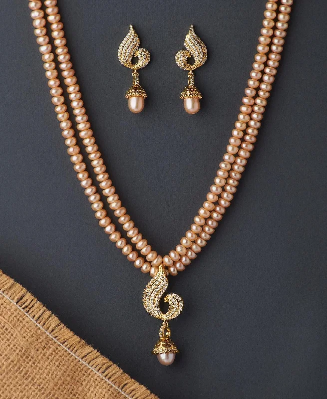 Trendy Pearl Necklace Set