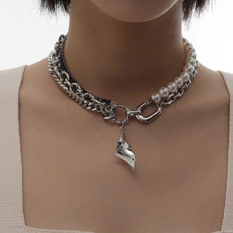 Women's Punk Pearl Splice Asymmetric Necklace