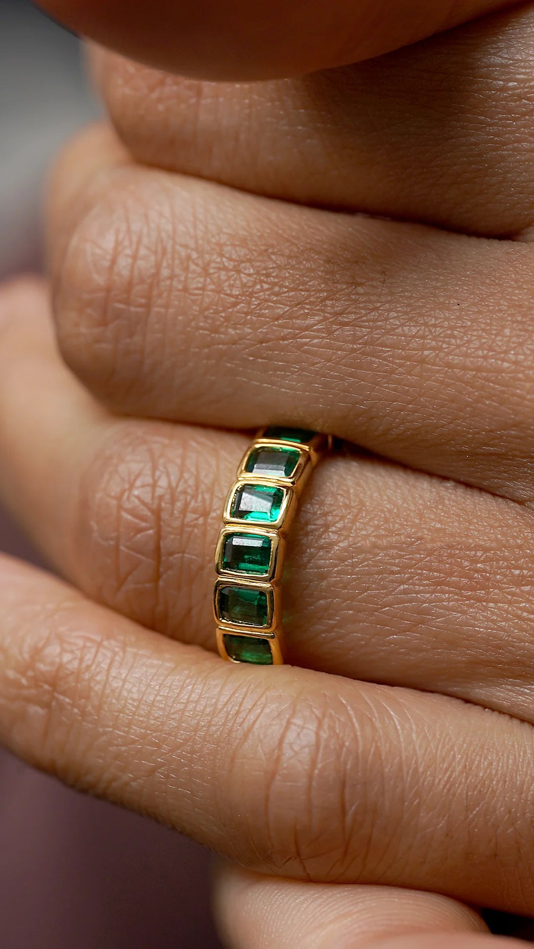 Trendy Stackable Rings For Layered Style-Fancy Emerald Stones Ring