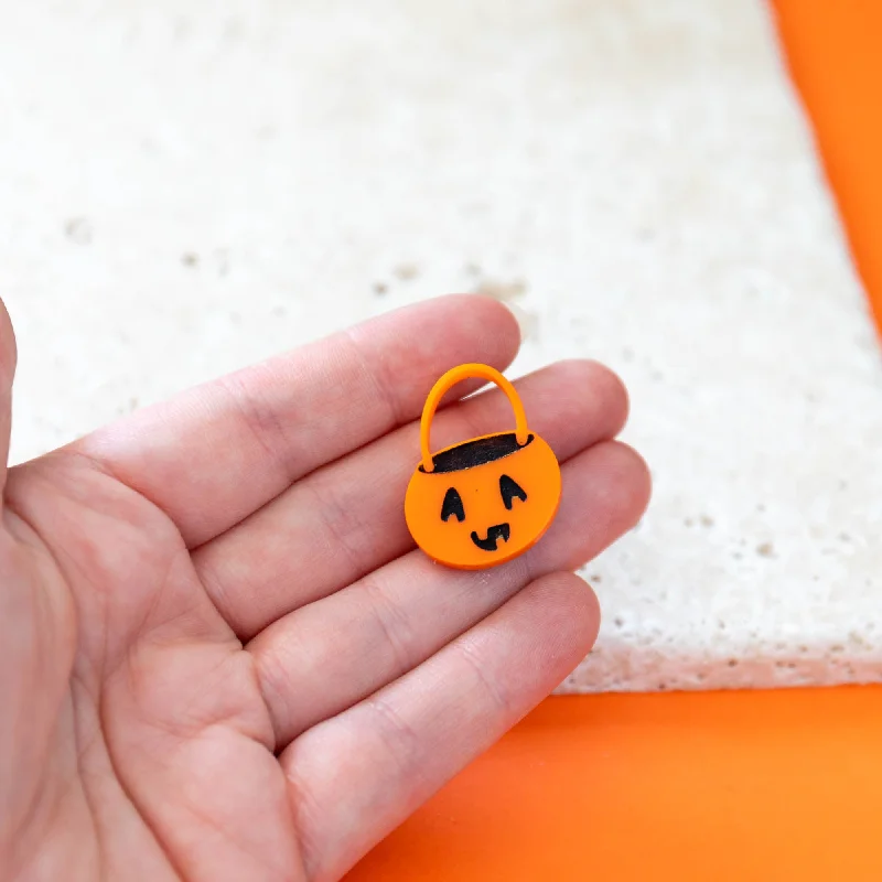 Pumpkin Basket Brooch