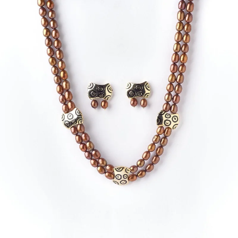 Traditional Pearl Necklace Set