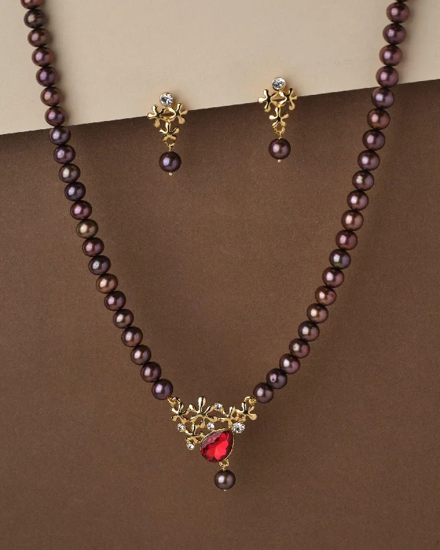 Trendy Brown Pearl Necklace Set