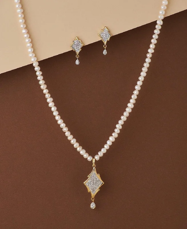 Trendy Real Pearl Necklace Set